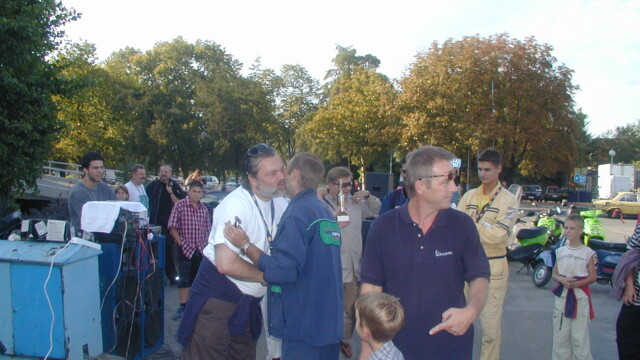 OLYMPUS DIGITAL CAMERA